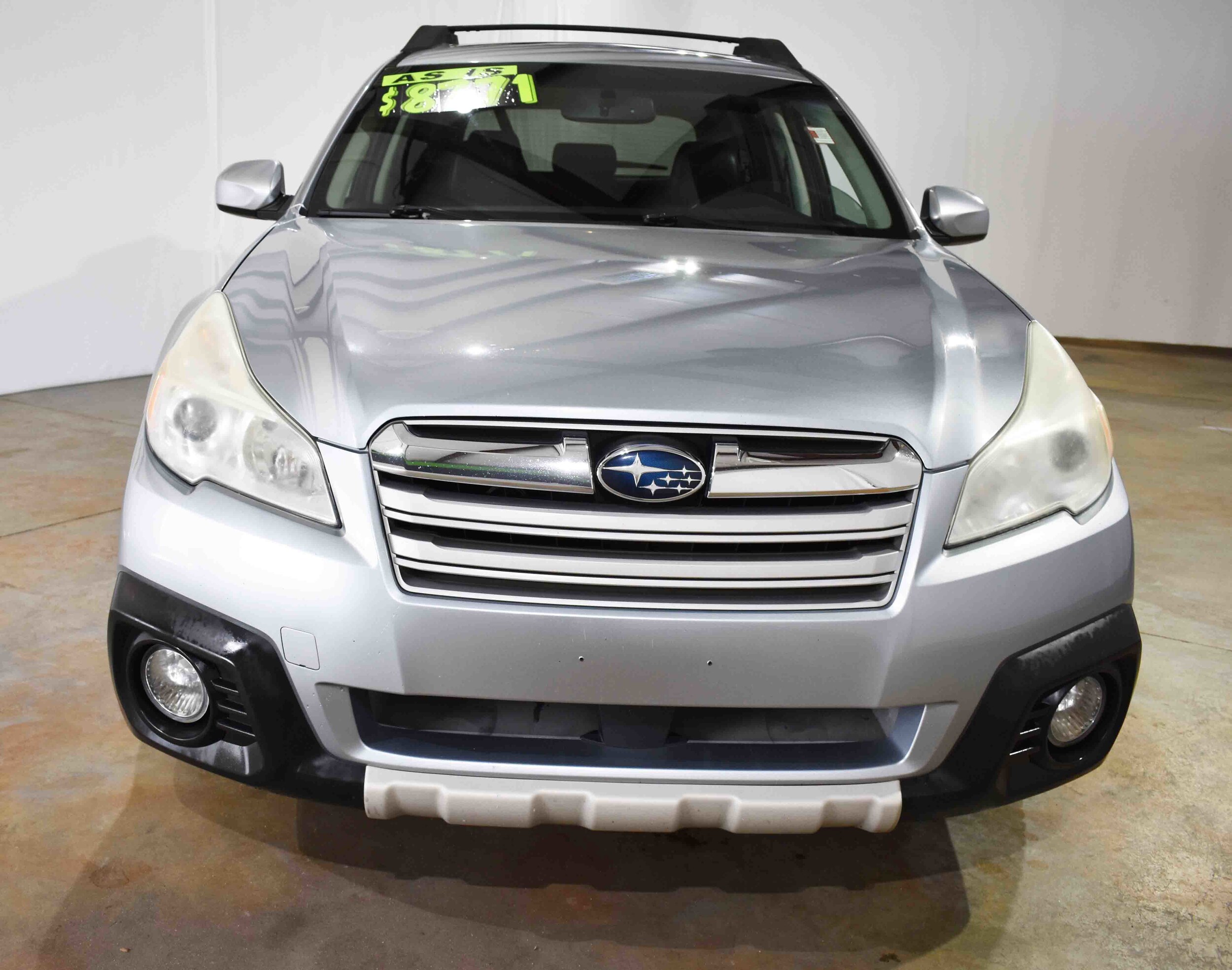 2013 Subaru Outback 2.5i Limited photo 2