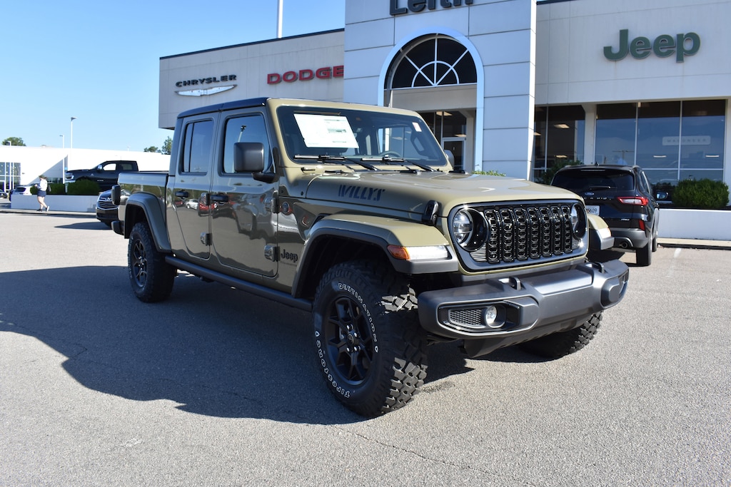 New 2025 Jeep Gladiator WILLYS 4X4 Pickup