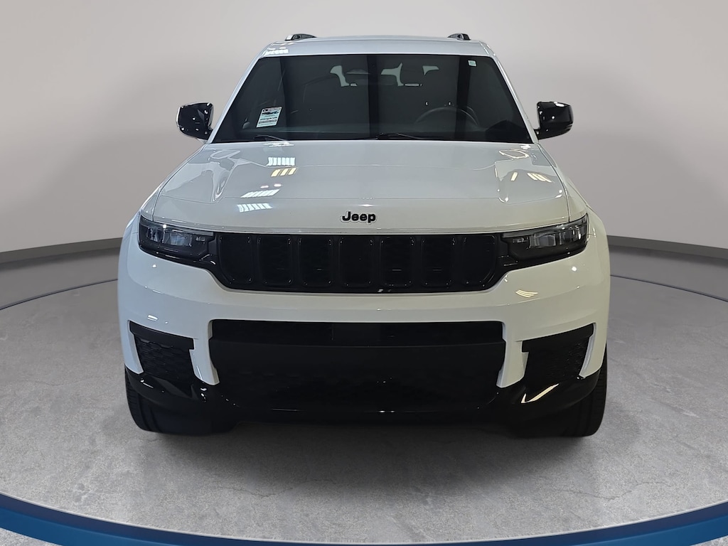 Used 2023 Jeep Grand Cherokee L Laredo SUV