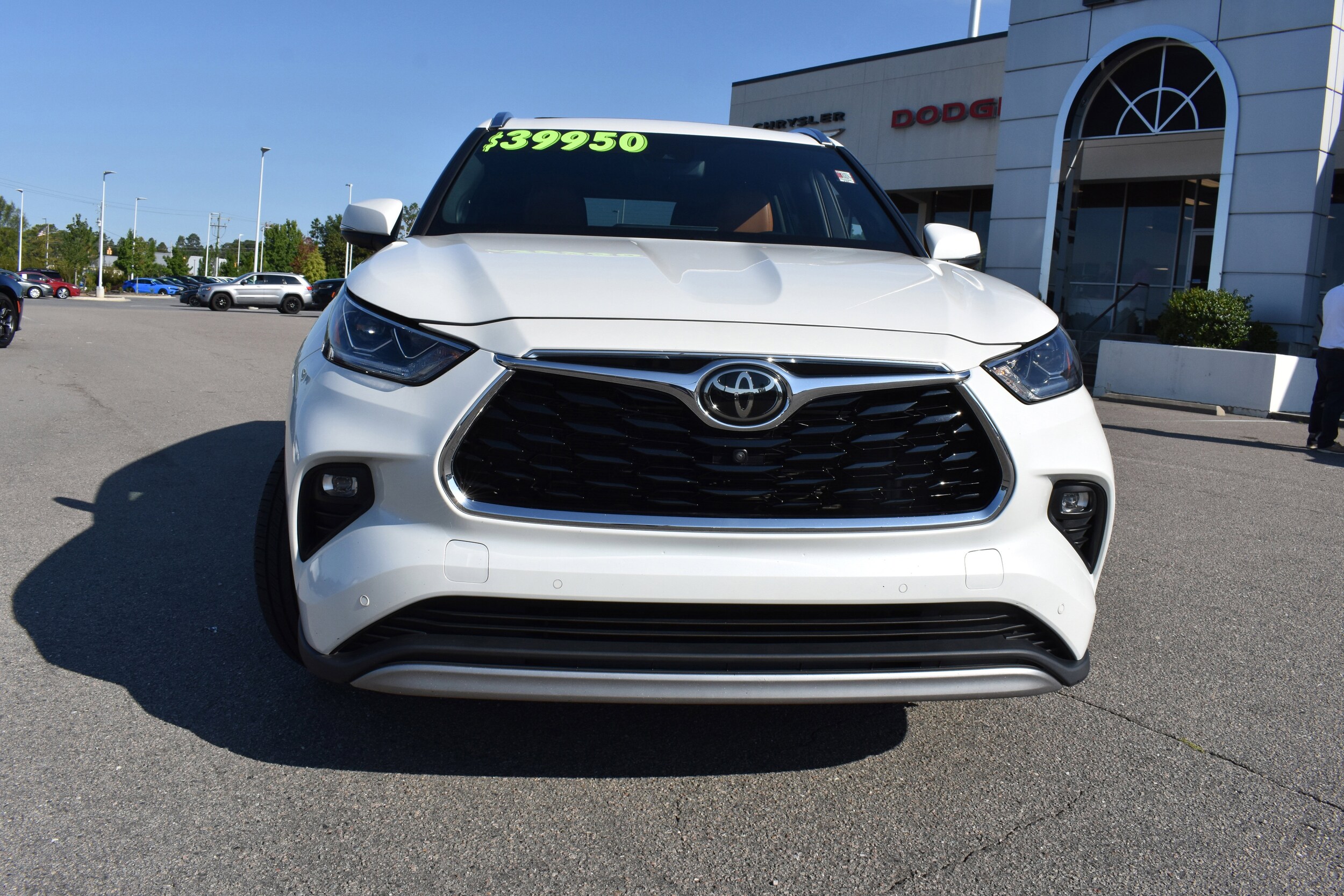 2021 Toyota Highlander Platinum photo 3