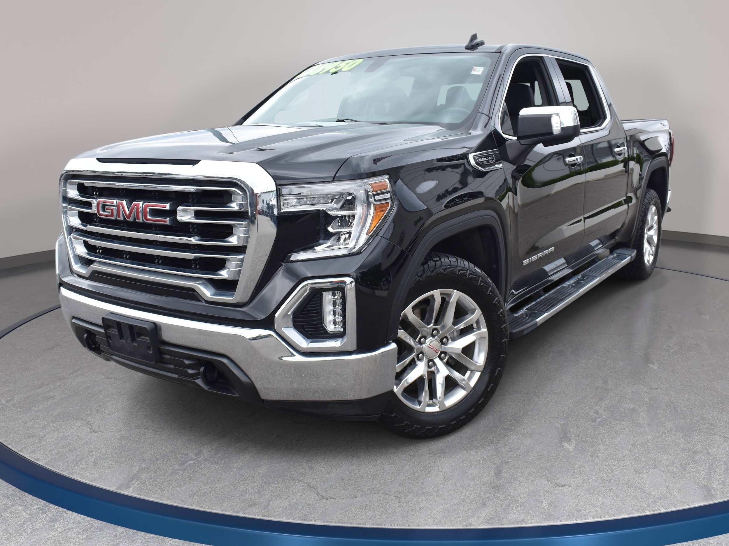 2020 GMC Sierra 4WD Crew Cab Short Box SLT's photo