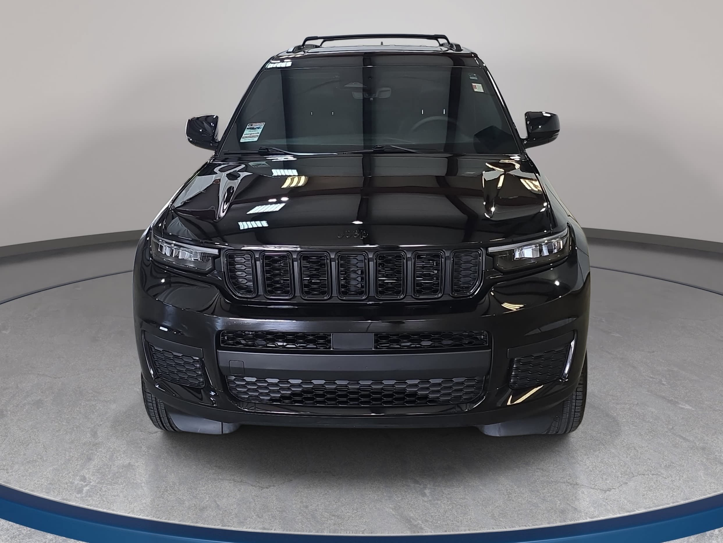 Used 2025 Jeep Grand Cherokee L Laredo SUV