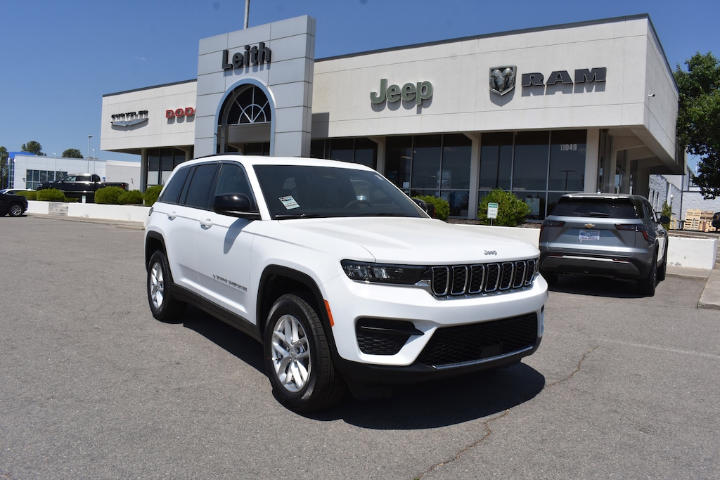 New 2026 Jeep Grand Cherokee LAREDO X 4X2 Sport Utility