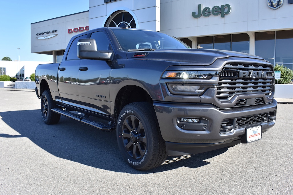 New 2026 Ram 2500 BIG HORN CREW CAB 4X4 6'4 BOX Pickup