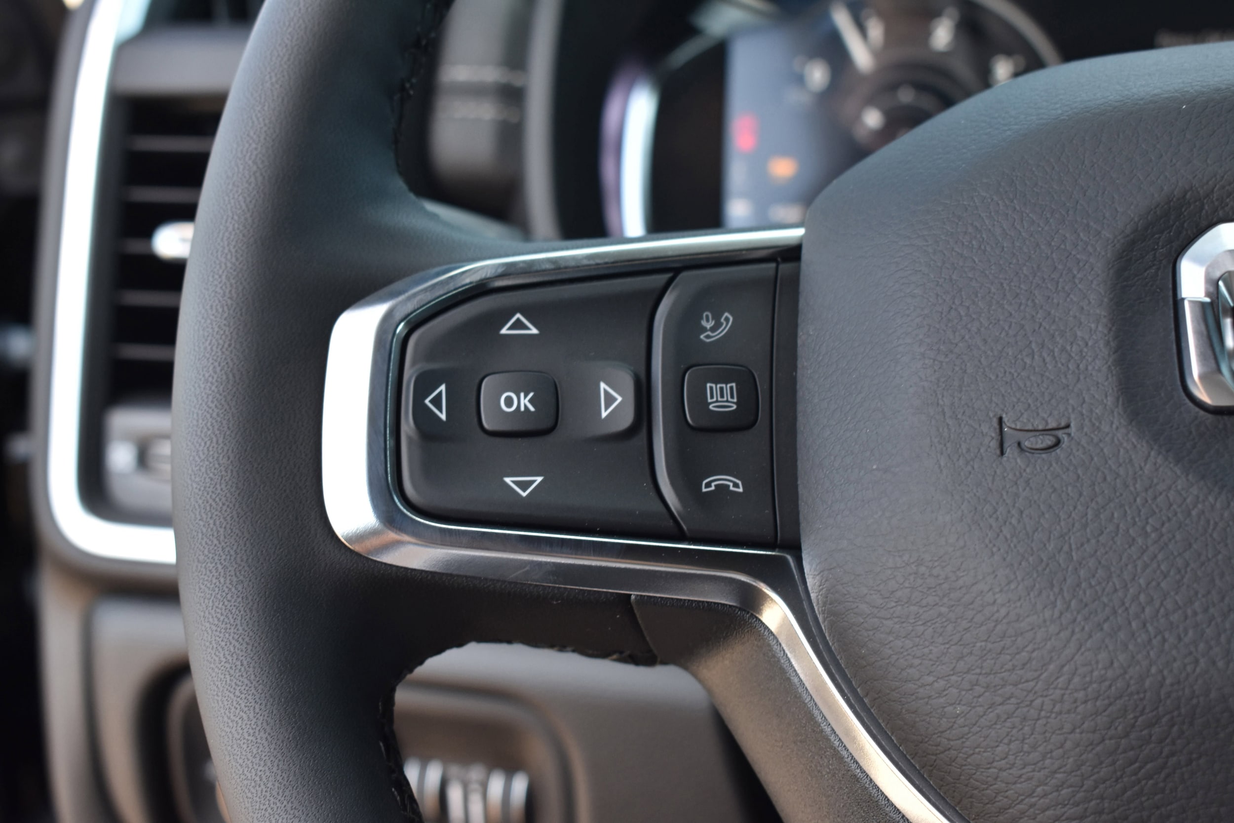 2026 RAM 2500 Laramie - Photo 14