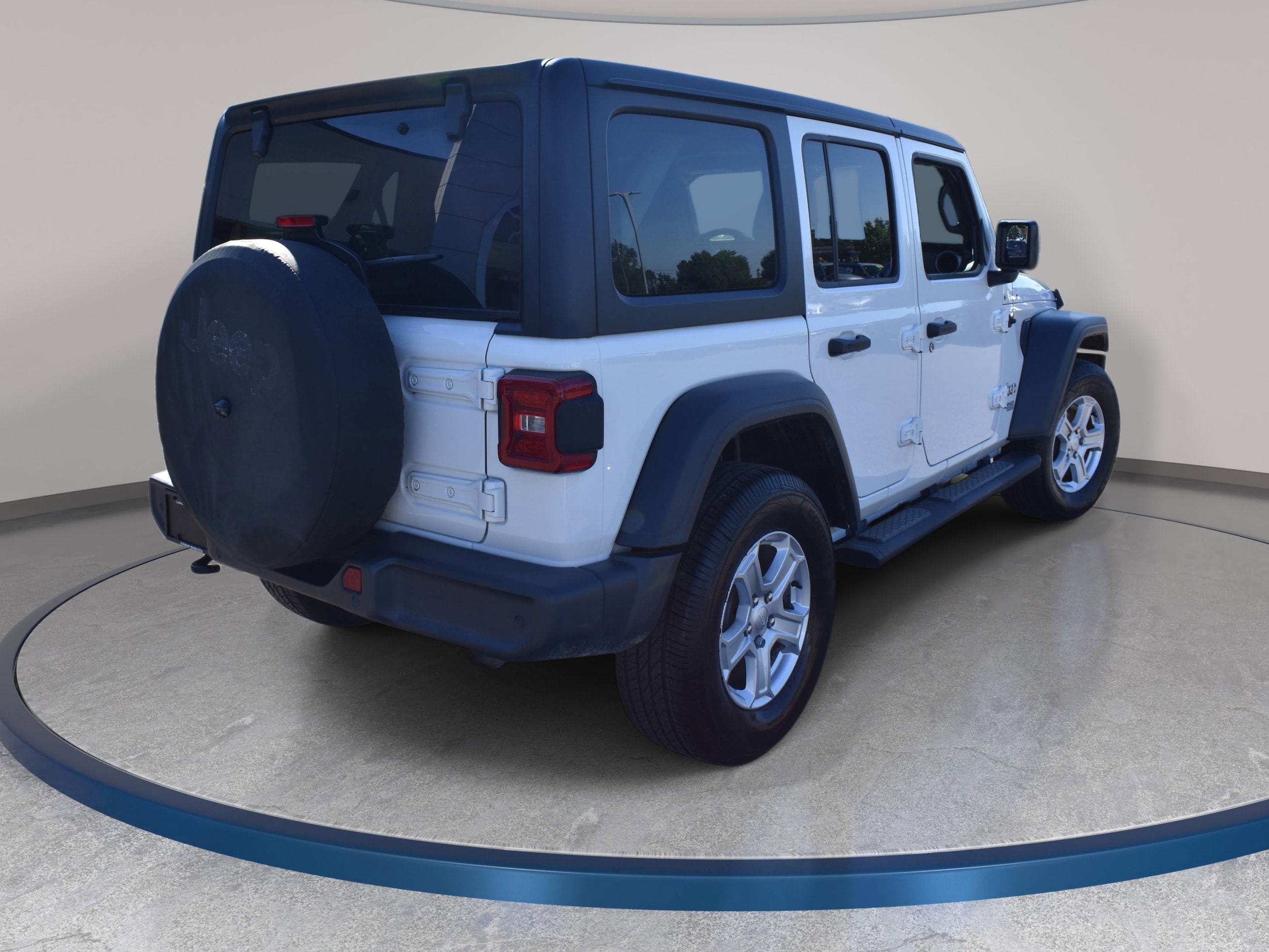 View vehicle photo 6