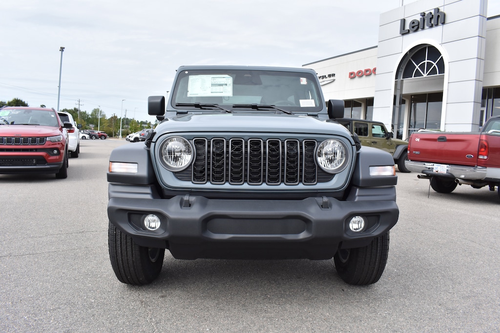 New 2026 Jeep Wrangler 4-DOOR SPORT S Sport Utility