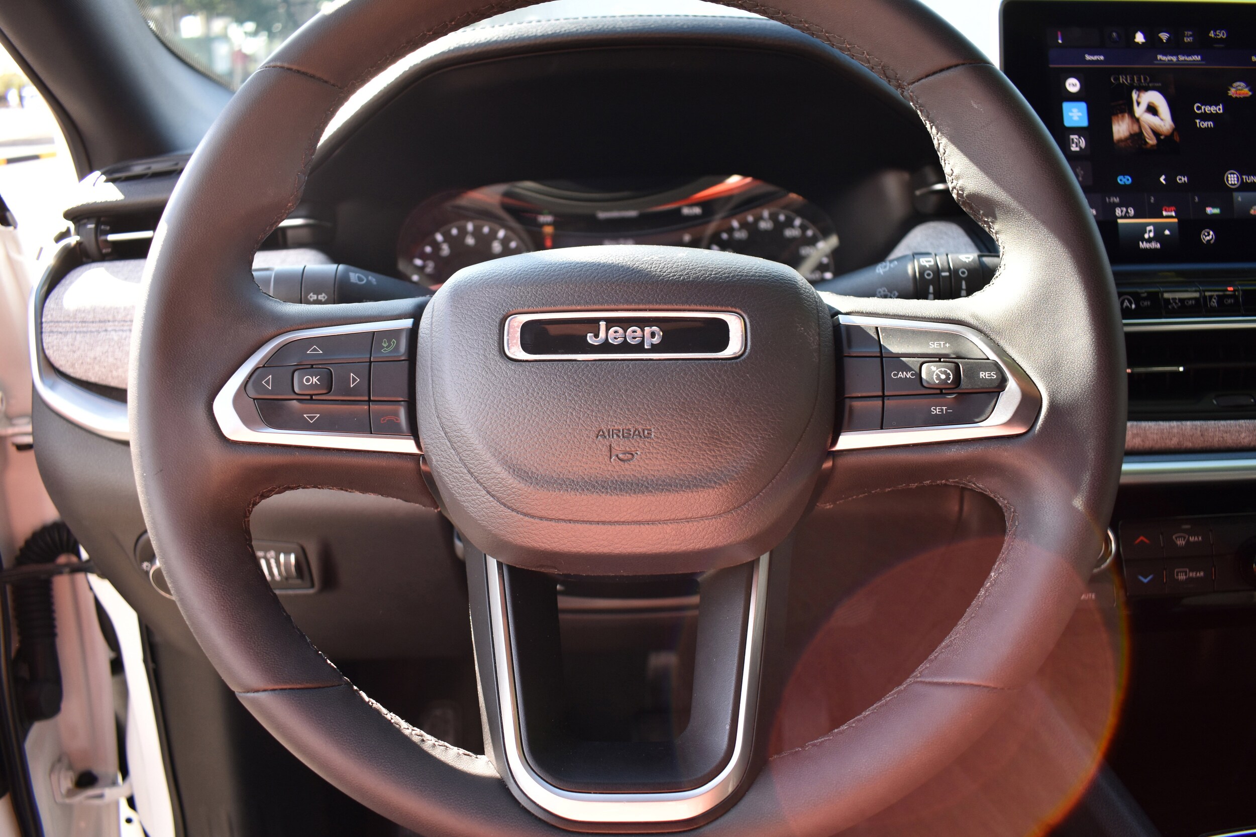 2024 Jeep Compass Latitude photo 3