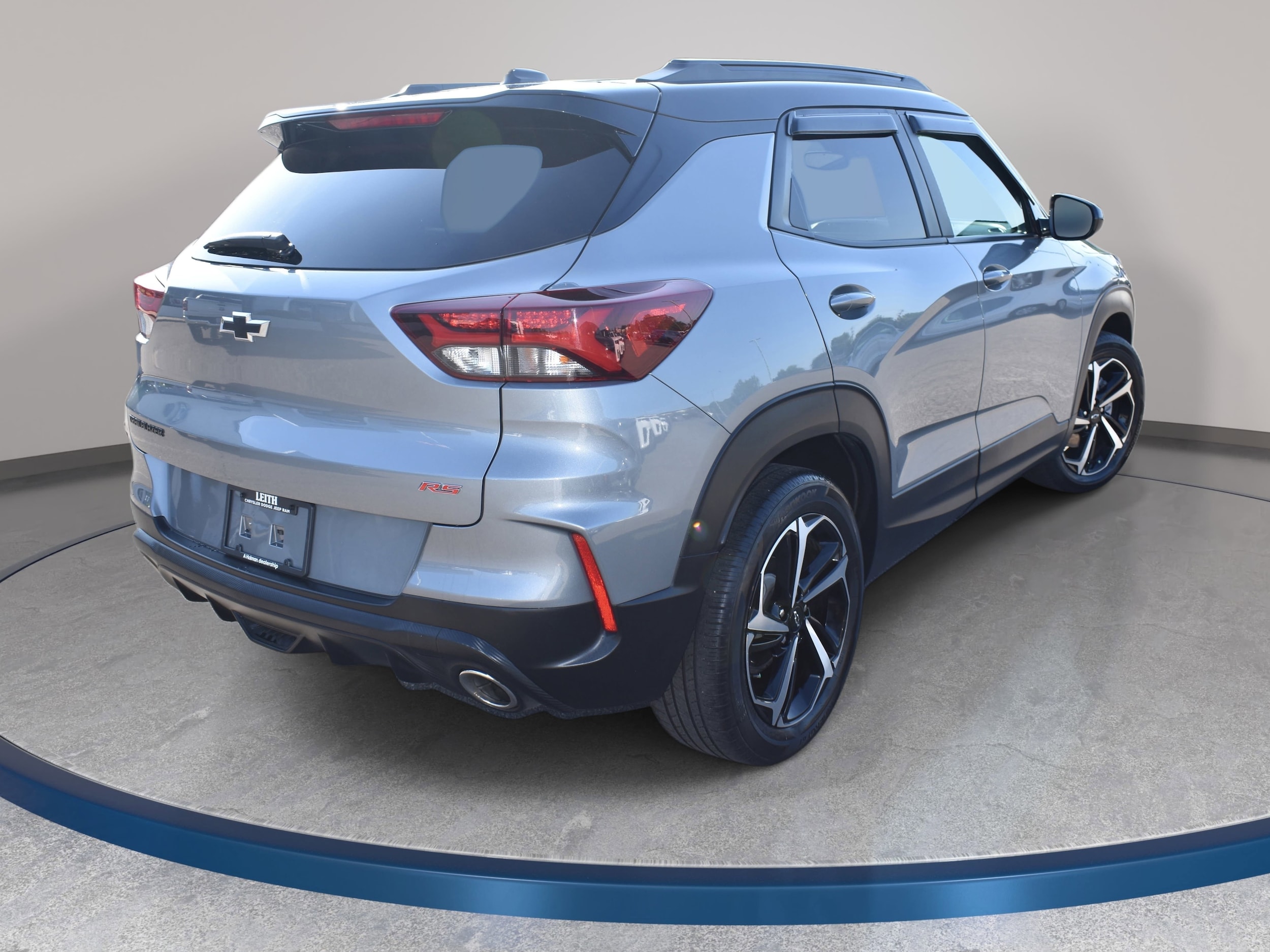 View vehicle photo 6