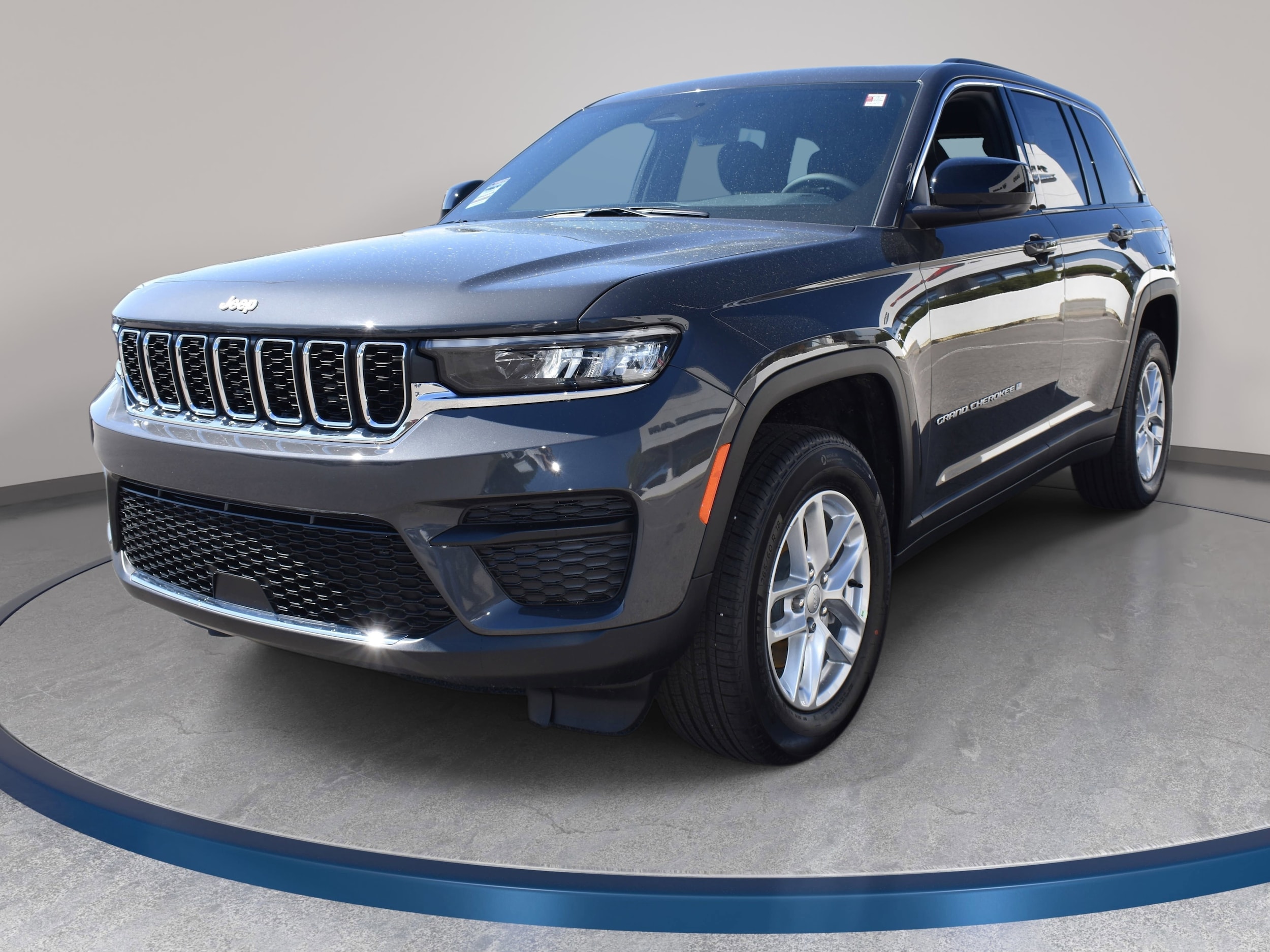Baltic Gray 2026 Jeep Grand Cherokee SUV / Crossover 4X2 8-Speed Automatic