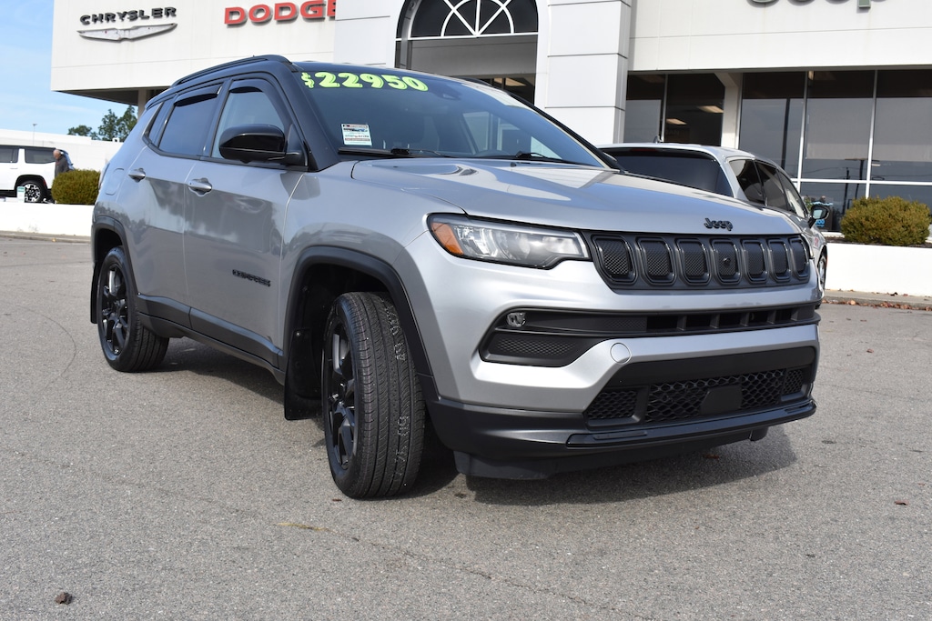 Used 2022 Jeep Compass Latitude SUV