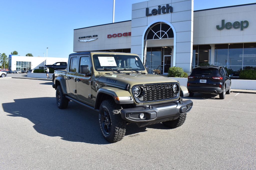 New 2025 Jeep Gladiator WILLYS 4X4 Pickup