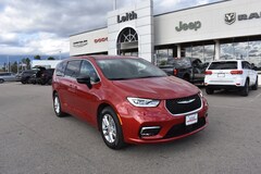 2026 Chrysler Pacifica SELECT Passenger Van