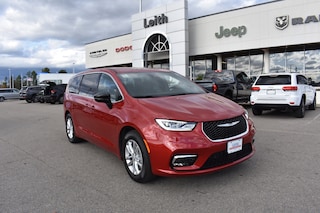 2026 Chrysler Pacifica SELECT Passenger Van