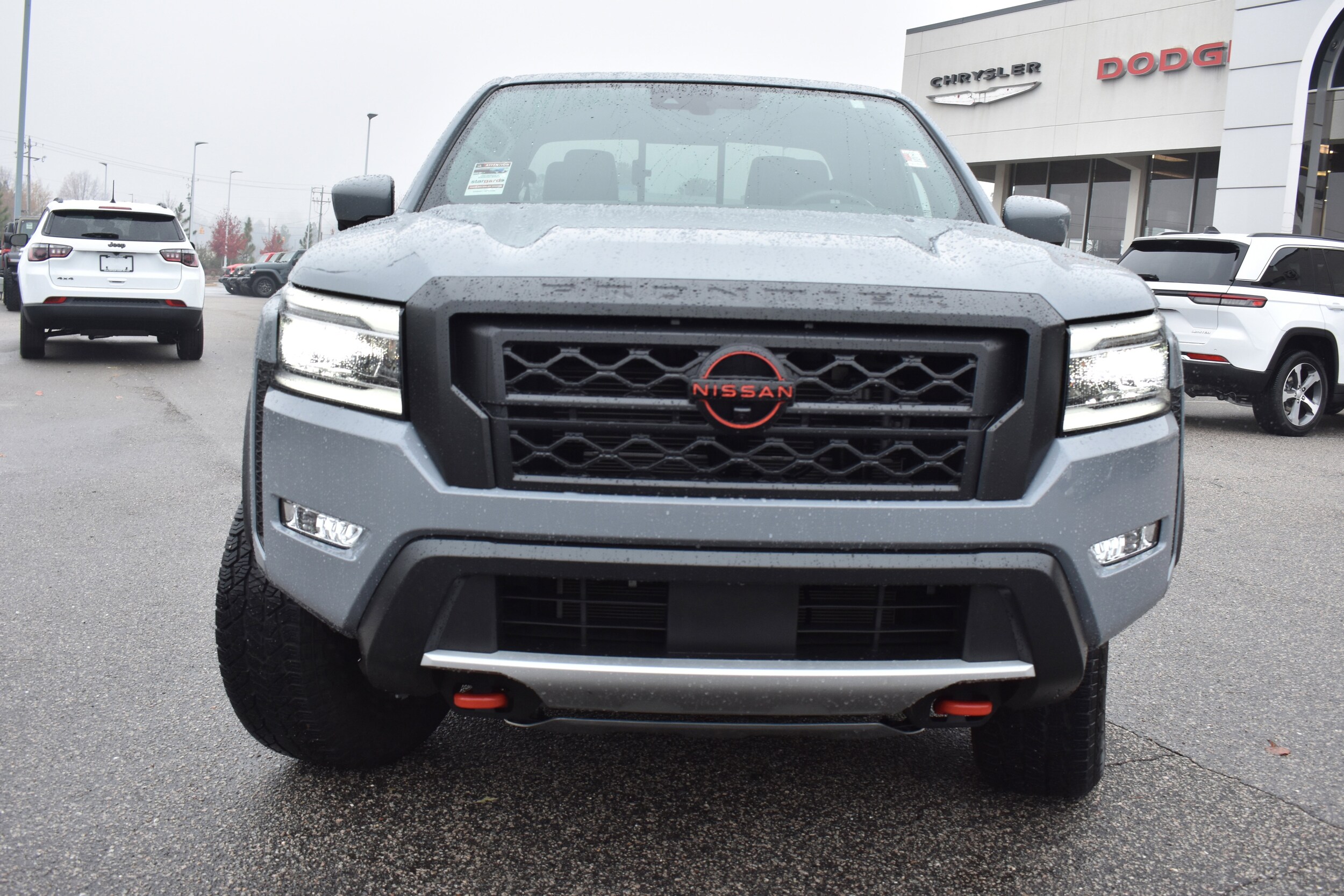 2023 Nissan Frontier PRO-4X photo 3