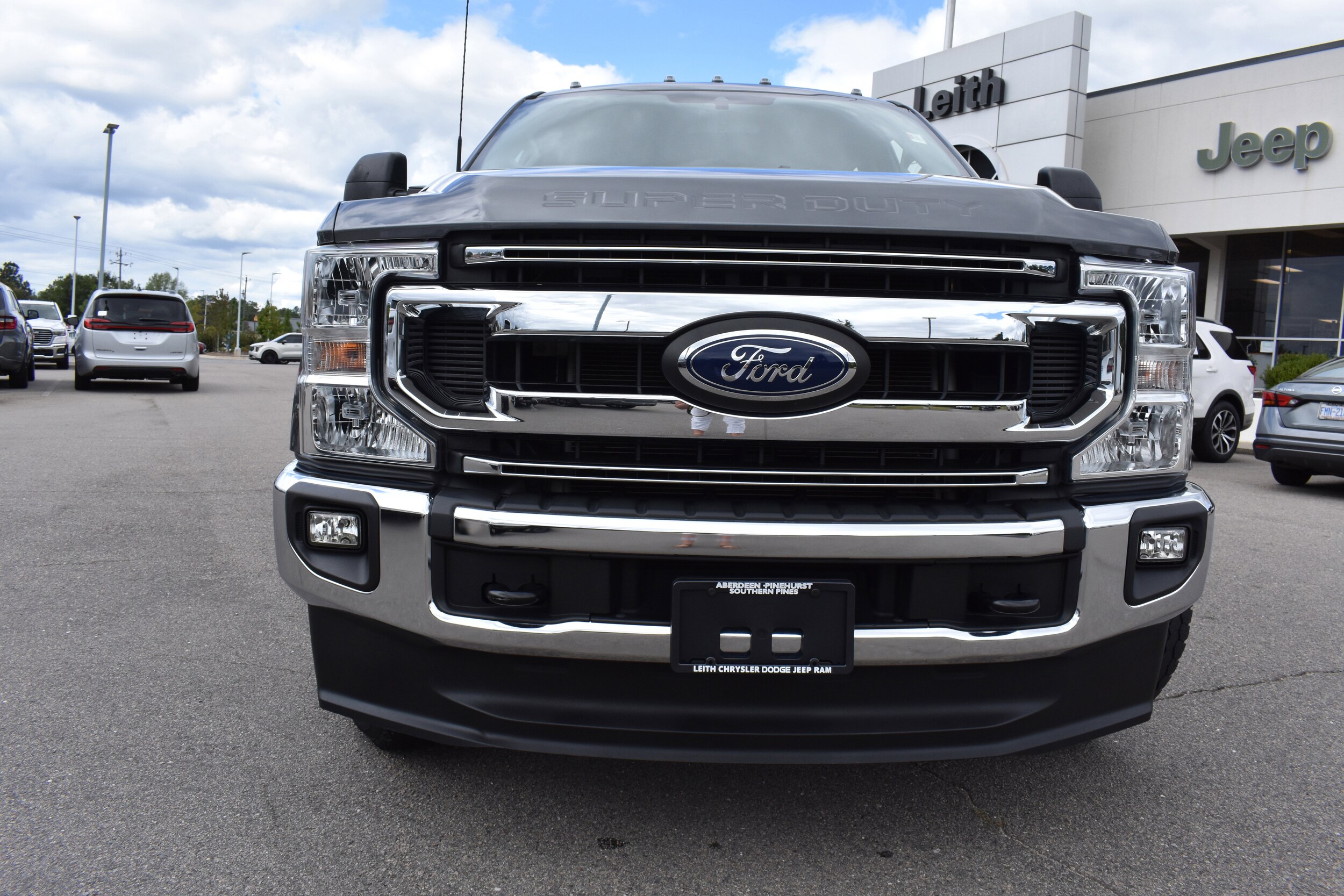 2022 Ford F-250 XLT photo 2
