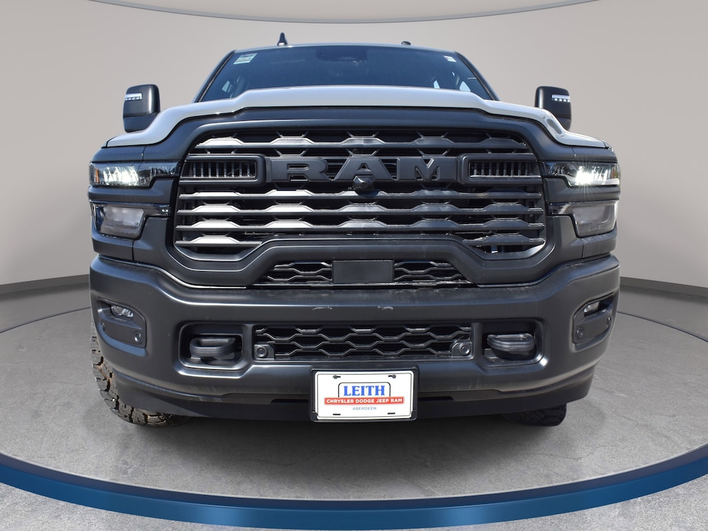 New 2026 Ram 2500 WARLOCK CREW CAB 4X4 6'4 BOX Pickup