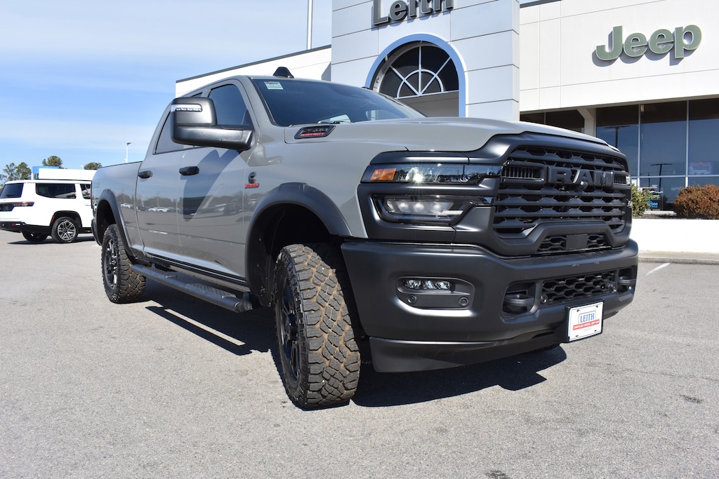 New 2026 Ram 2500 WARLOCK CREW CAB 4X4 6'4 BOX Pickup