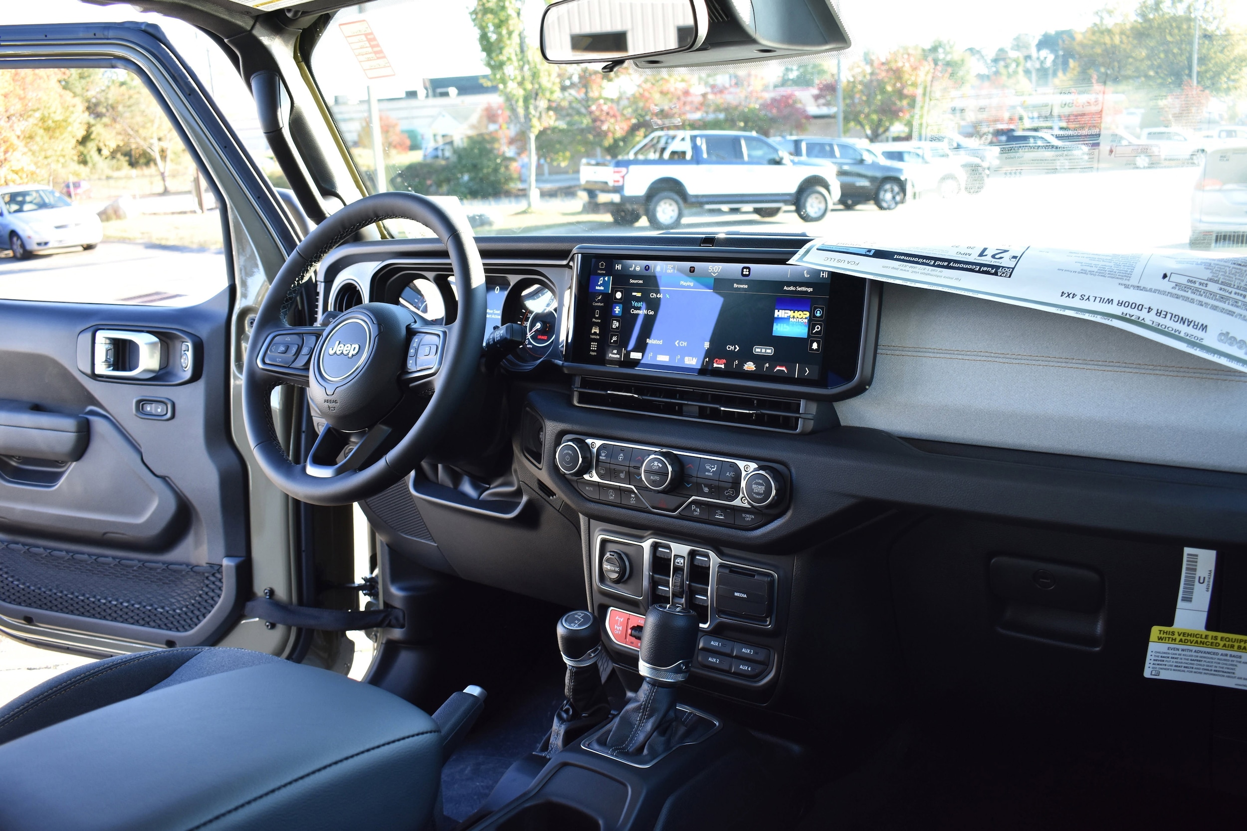 2026 Jeep Wrangler 4-Door Willys - Photo 30