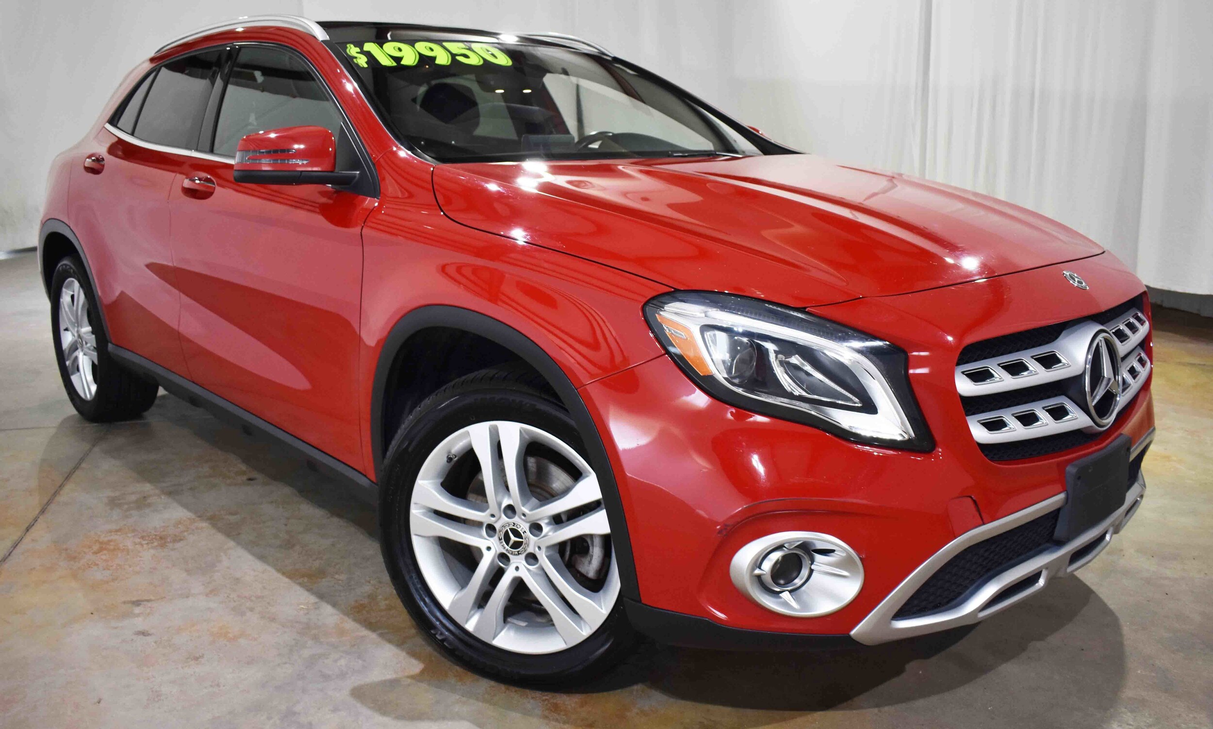 2019 Mercedes Benz GLA 250 4MATIC photo 2