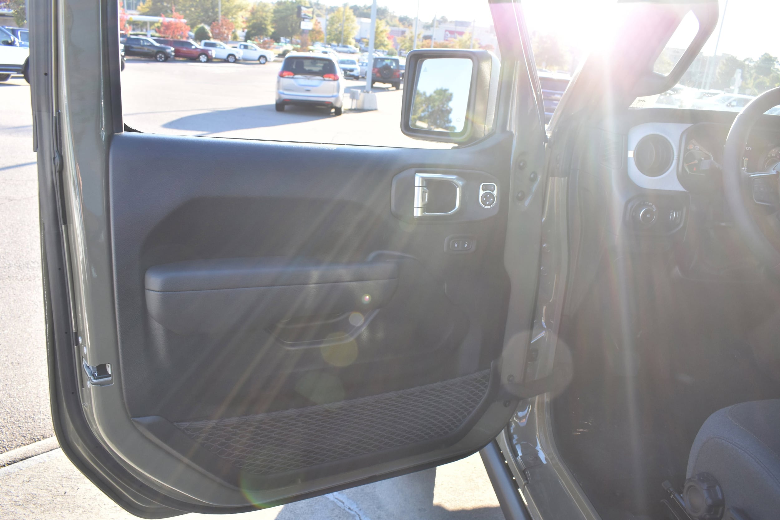 2026 Jeep Wrangler 4-Door Willys - Photo 23