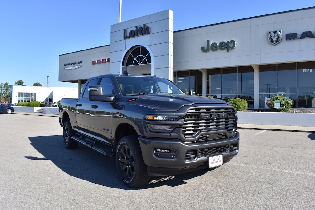 New 2026 Ram 2500 BIG HORN CREW CAB 4X4 6'4 BOX Pickup