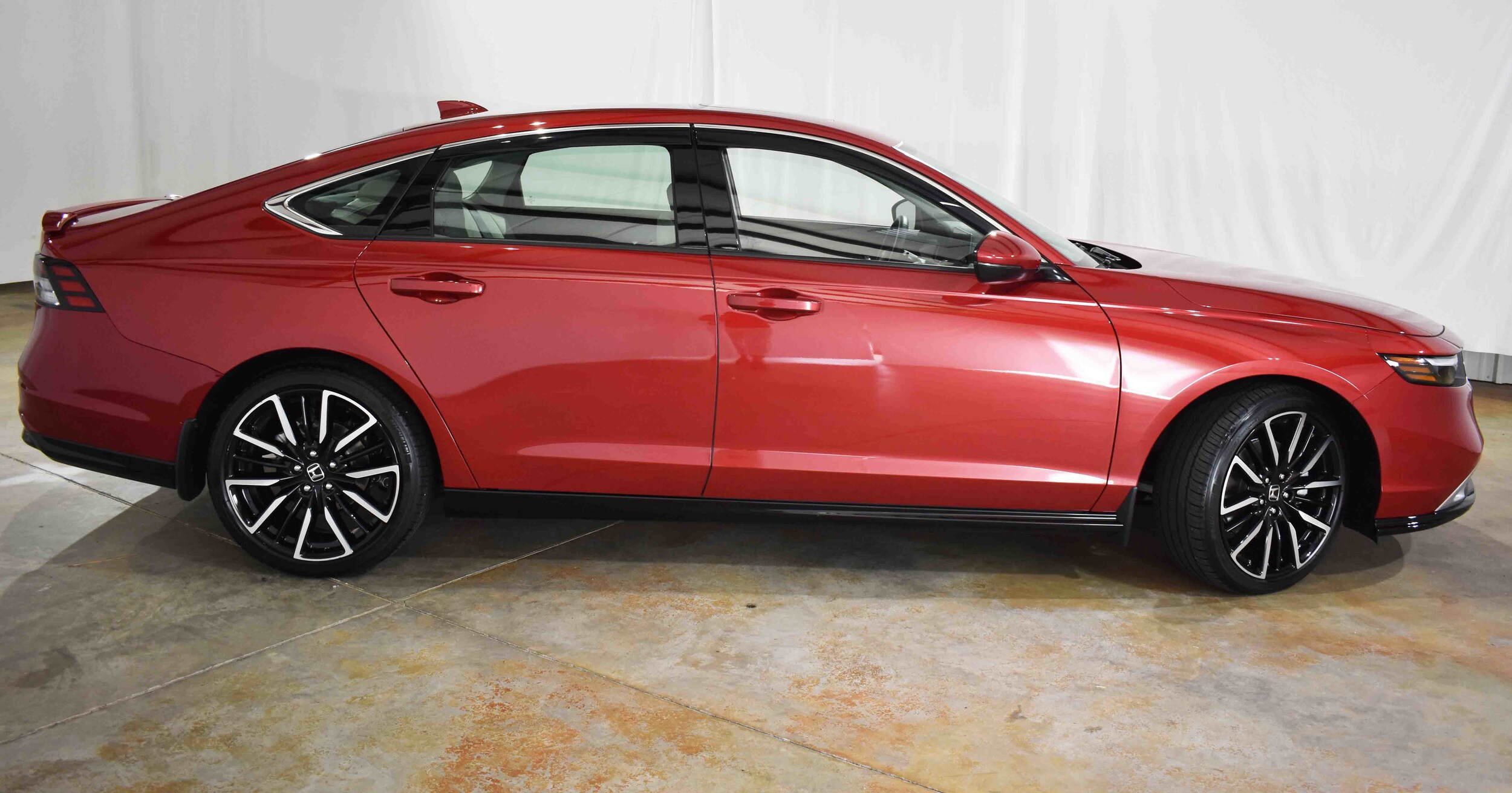 2023 Honda Accord Hybrid Touring photo 3