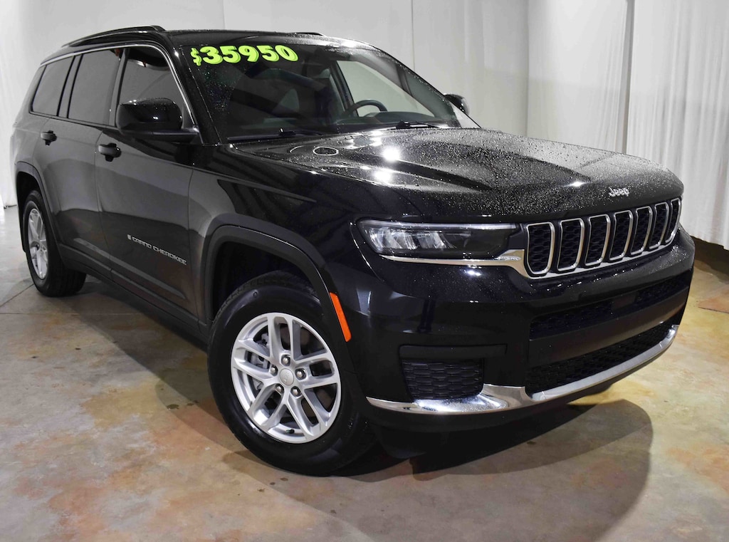 Used 2024 Jeep Grand Cherokee L Laredo SUV