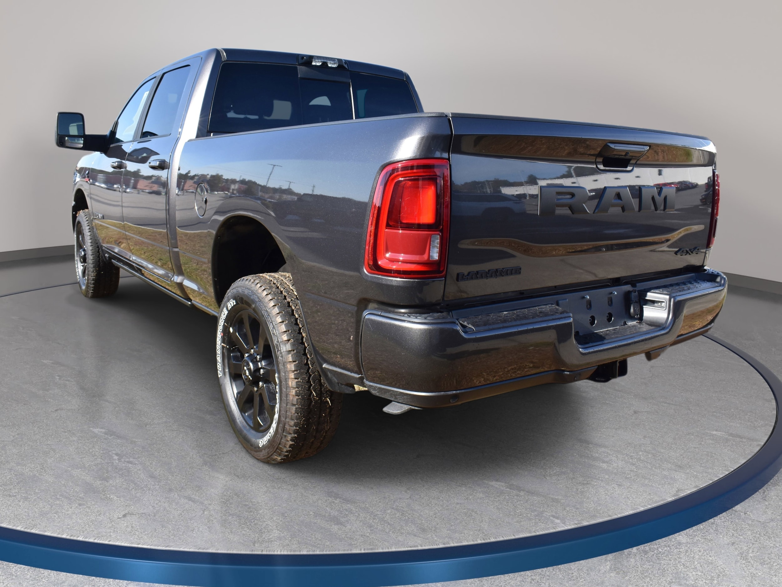 2026 RAM 2500 Laramie - Photo 8
