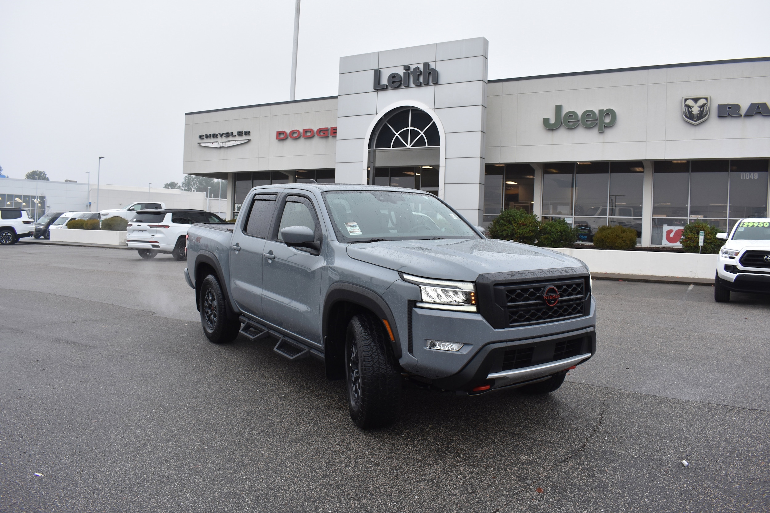 2023 Nissan Frontier PRO-4X's photo