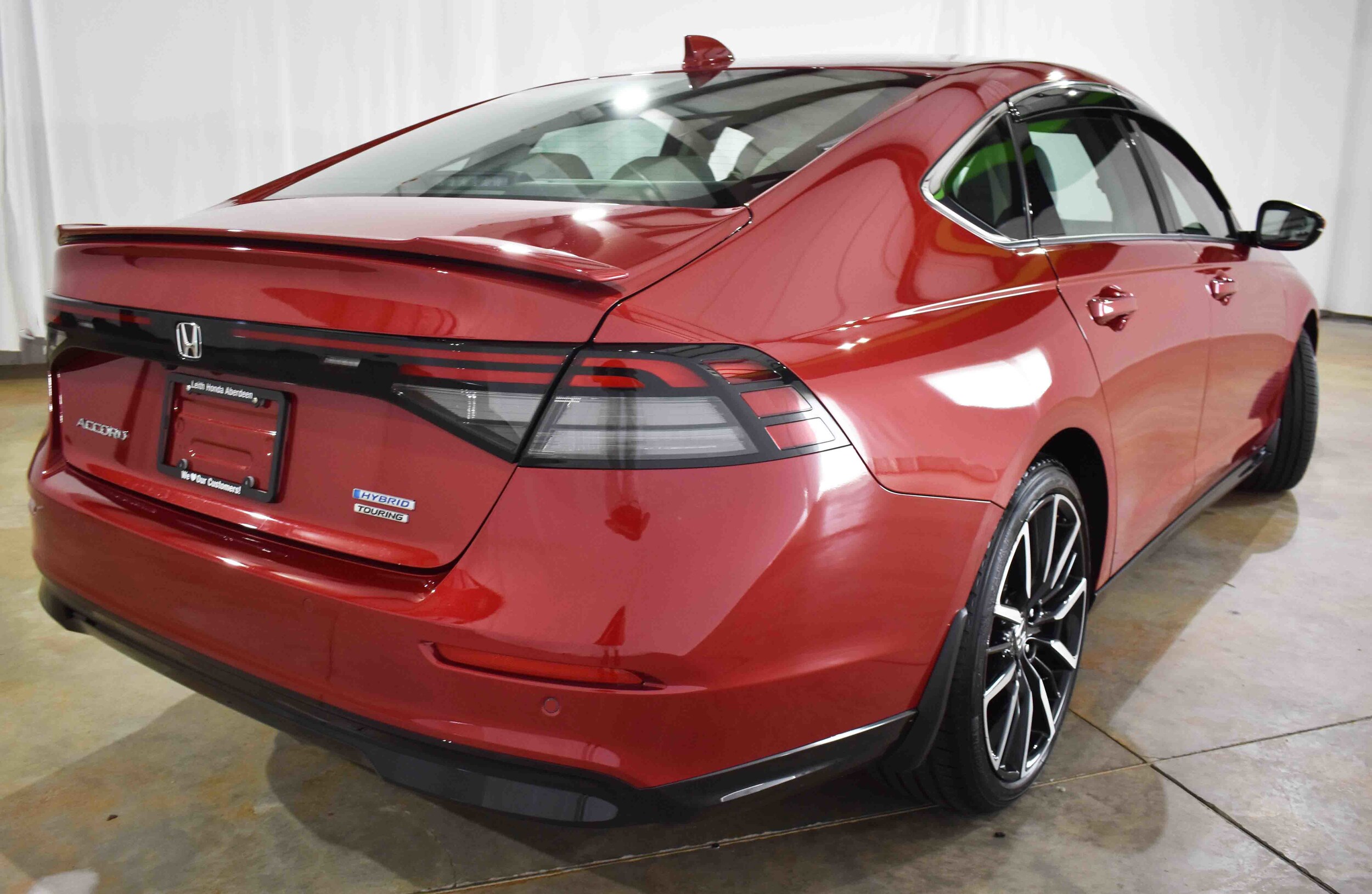 2023 Honda Accord Hybrid Touring photo 2