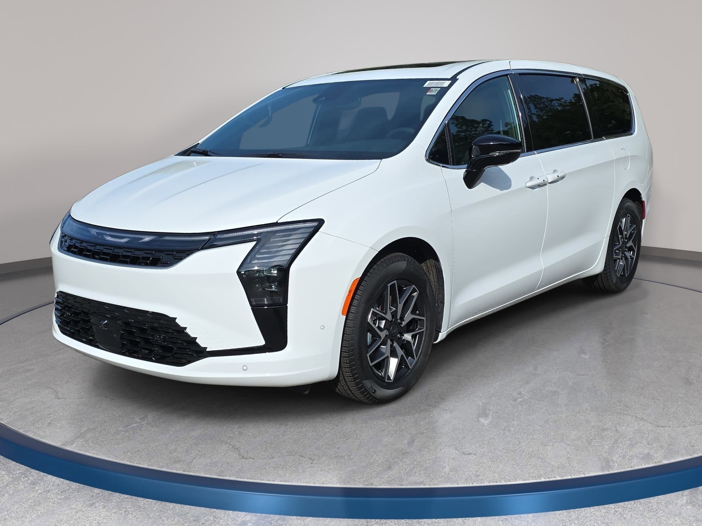 2027 Chrysler Pacifica Limited's photo