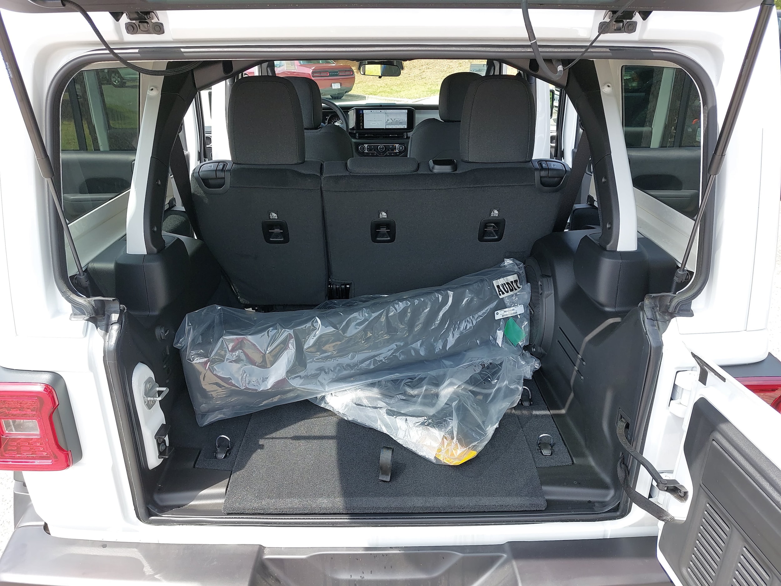 2026 Jeep Wrangler 4-Door Willys - Photo 13