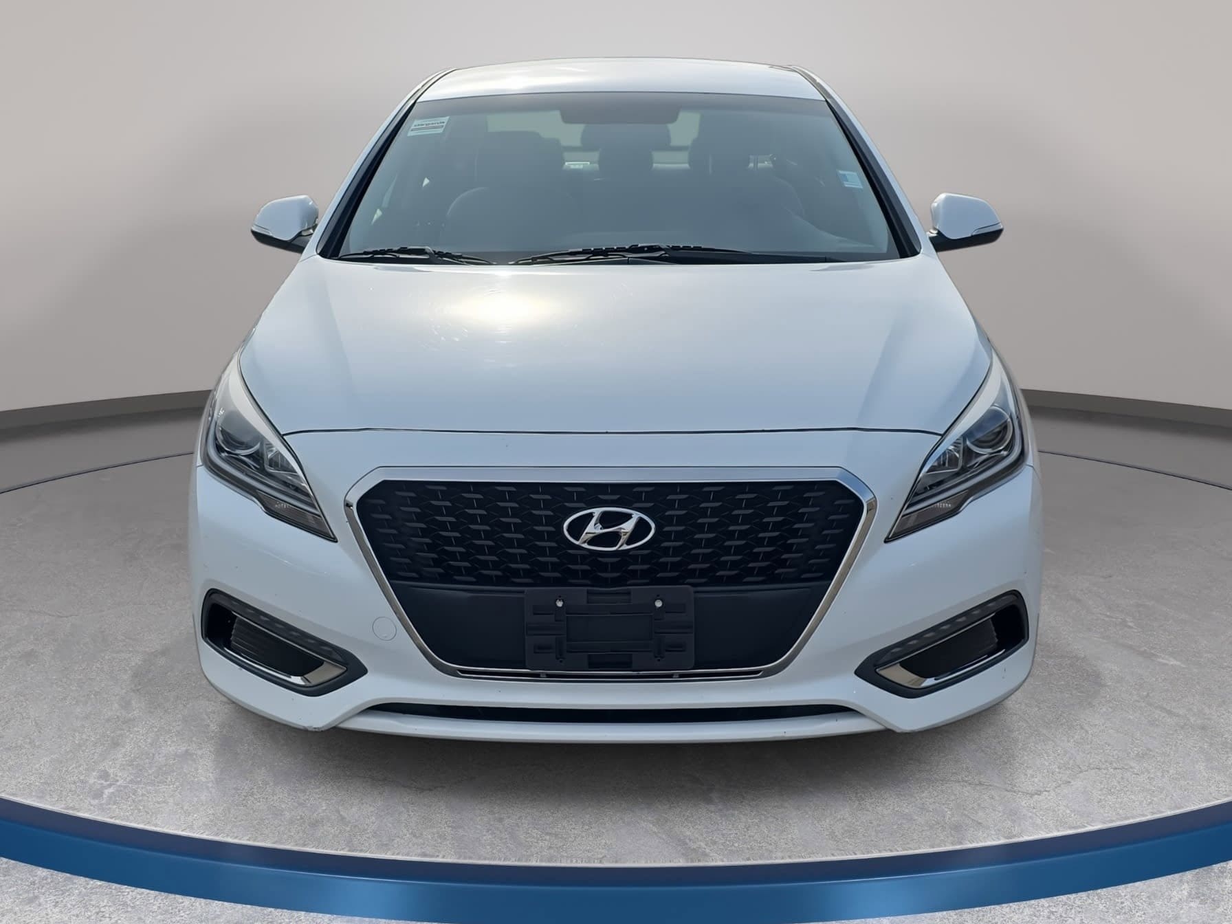 Used 2017 Hyundai Sonata Hybrid Base with VIN KMHE24L19HA057665 for sale in Aberdeen, NC