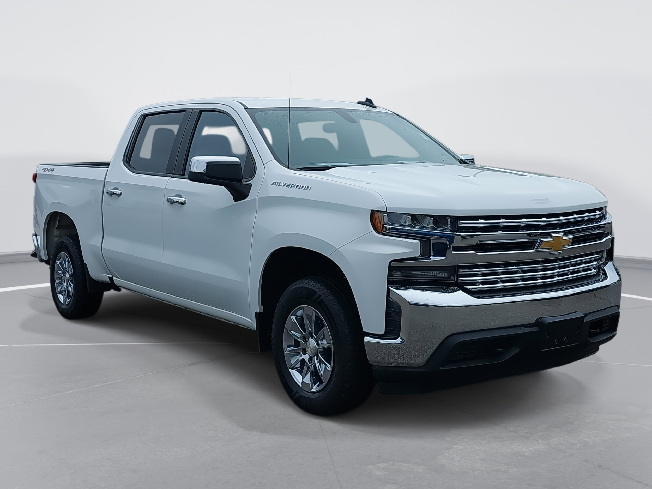 2021 Chevrolet Silverado 1500 LT Texas Edition photo 3