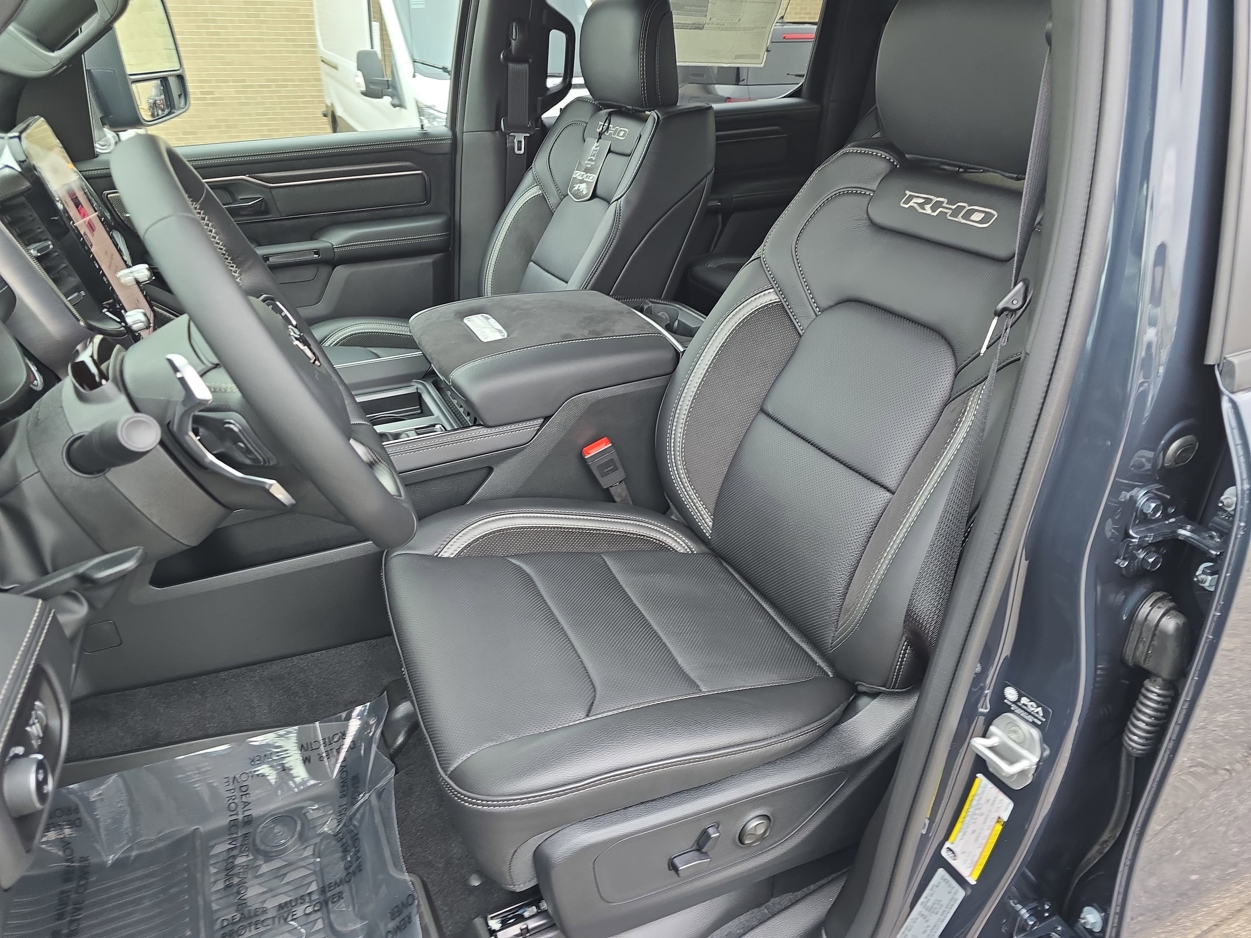 2026 RAM 1500 RHO - Photo 17