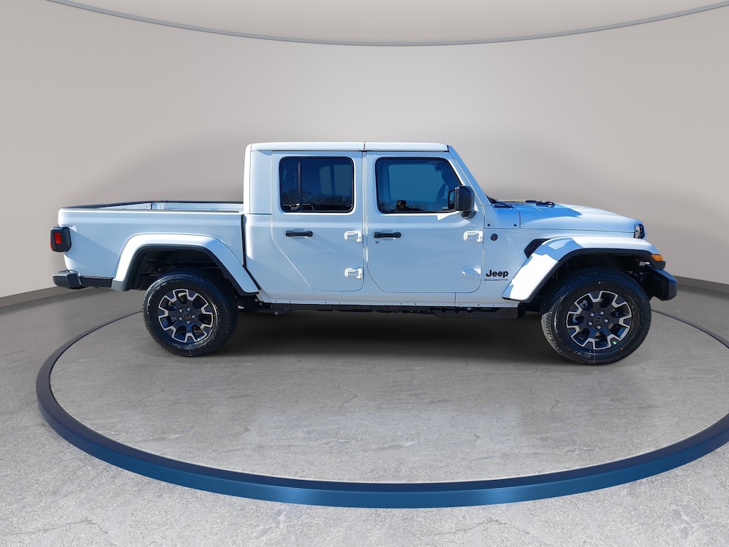 New 2026 Jeep Gladiator SAHARA 4X4 Pickup
