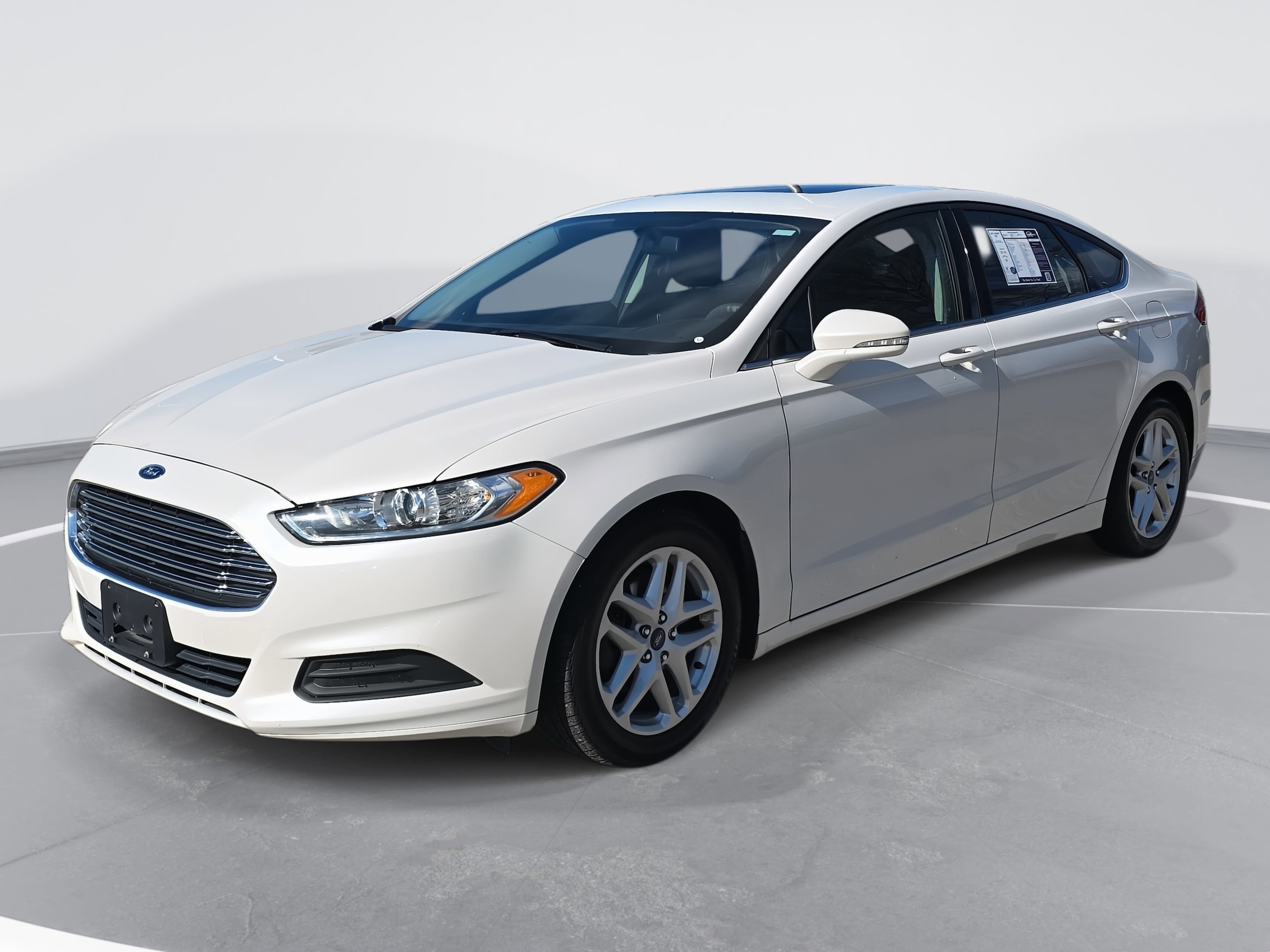 2013 Ford Fusion SE's photo