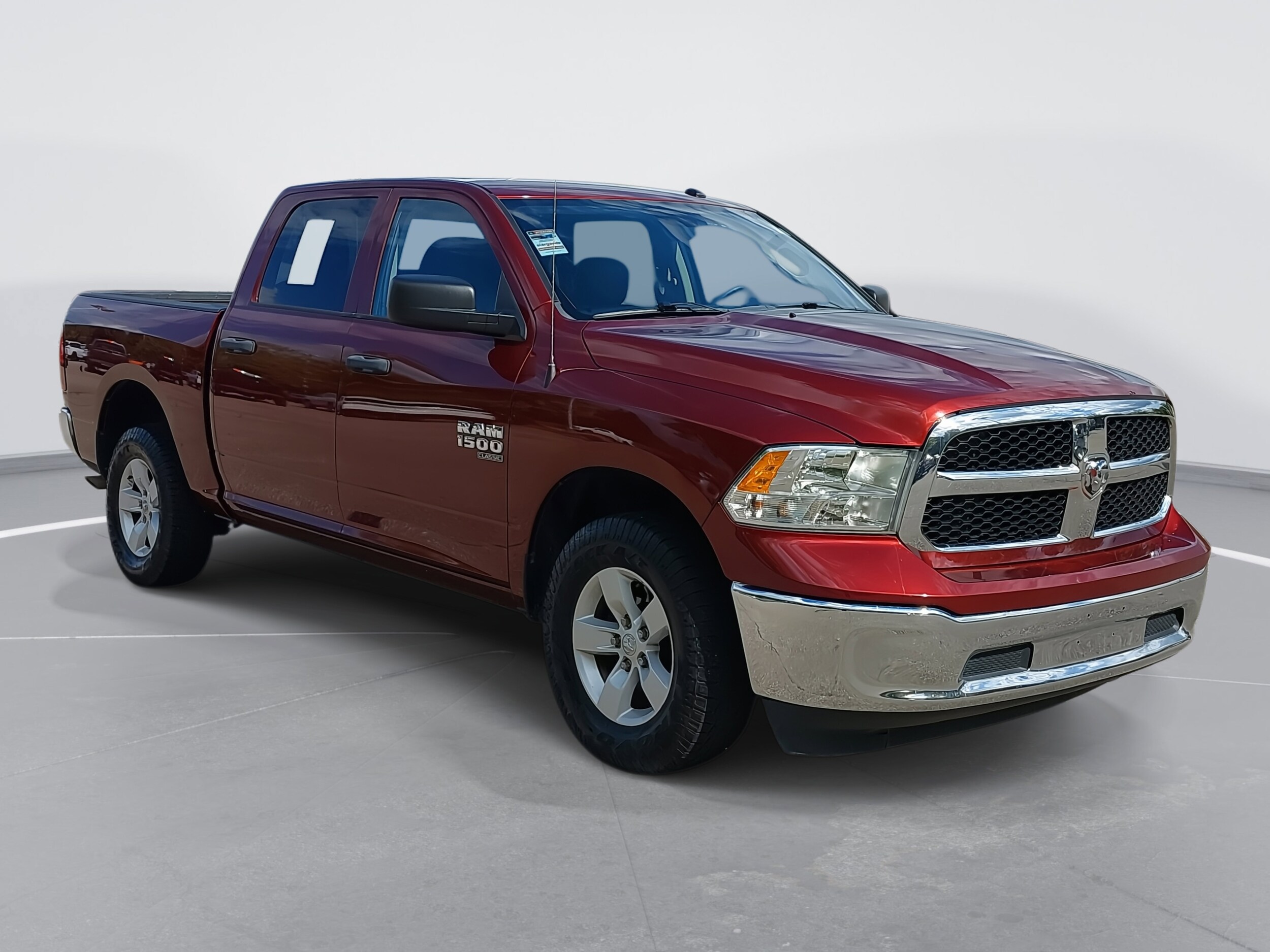 2021 Ram 1500 Classic Tradesman photo 3