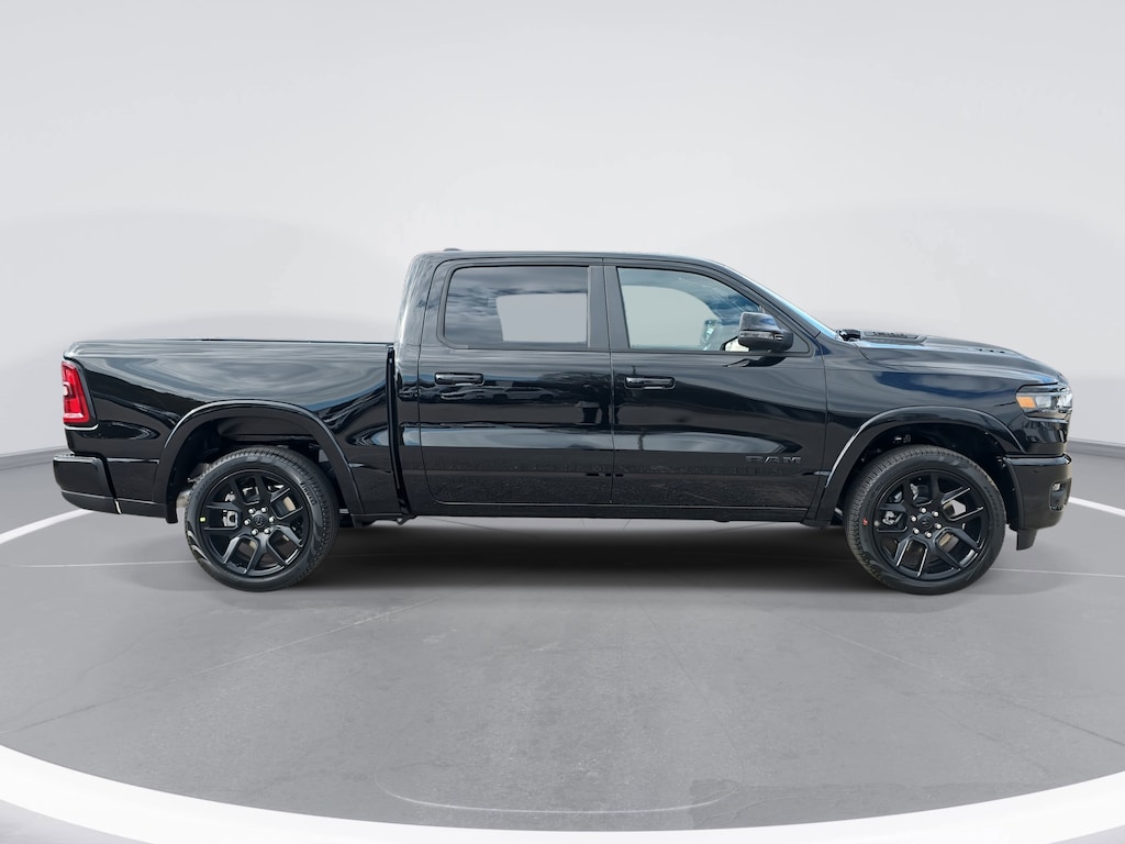 New 2026 Ram 1500 LARAMIE CREW CAB 4X4 5'7 BOX Pickup