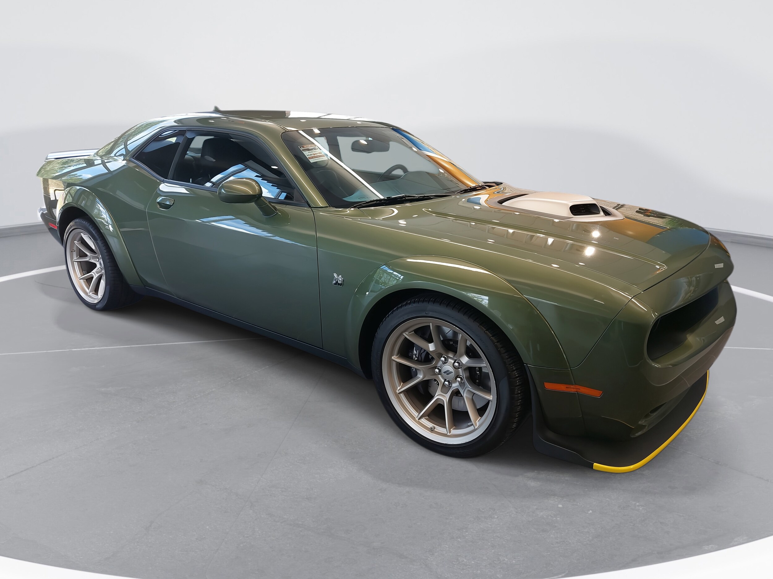 2023 Dodge Challenger R/T Scat Pack Widebody photo 3