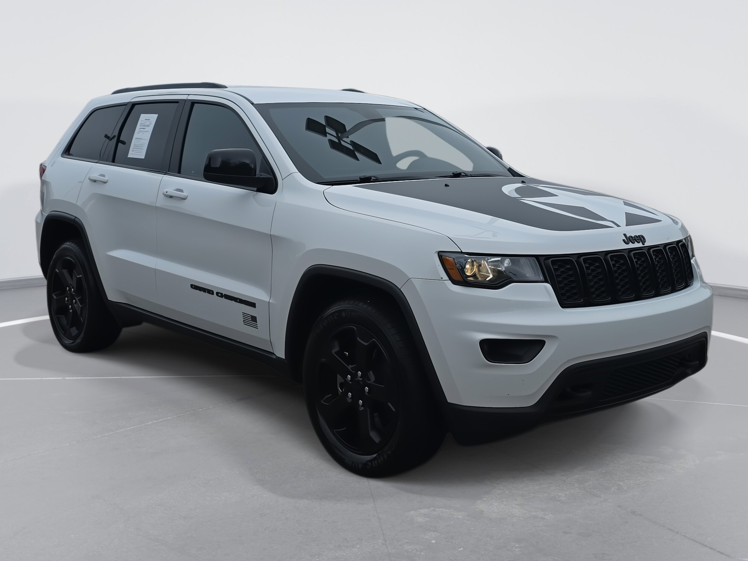 2021 Jeep Grand Cherokee Laredo Freedom photo 2