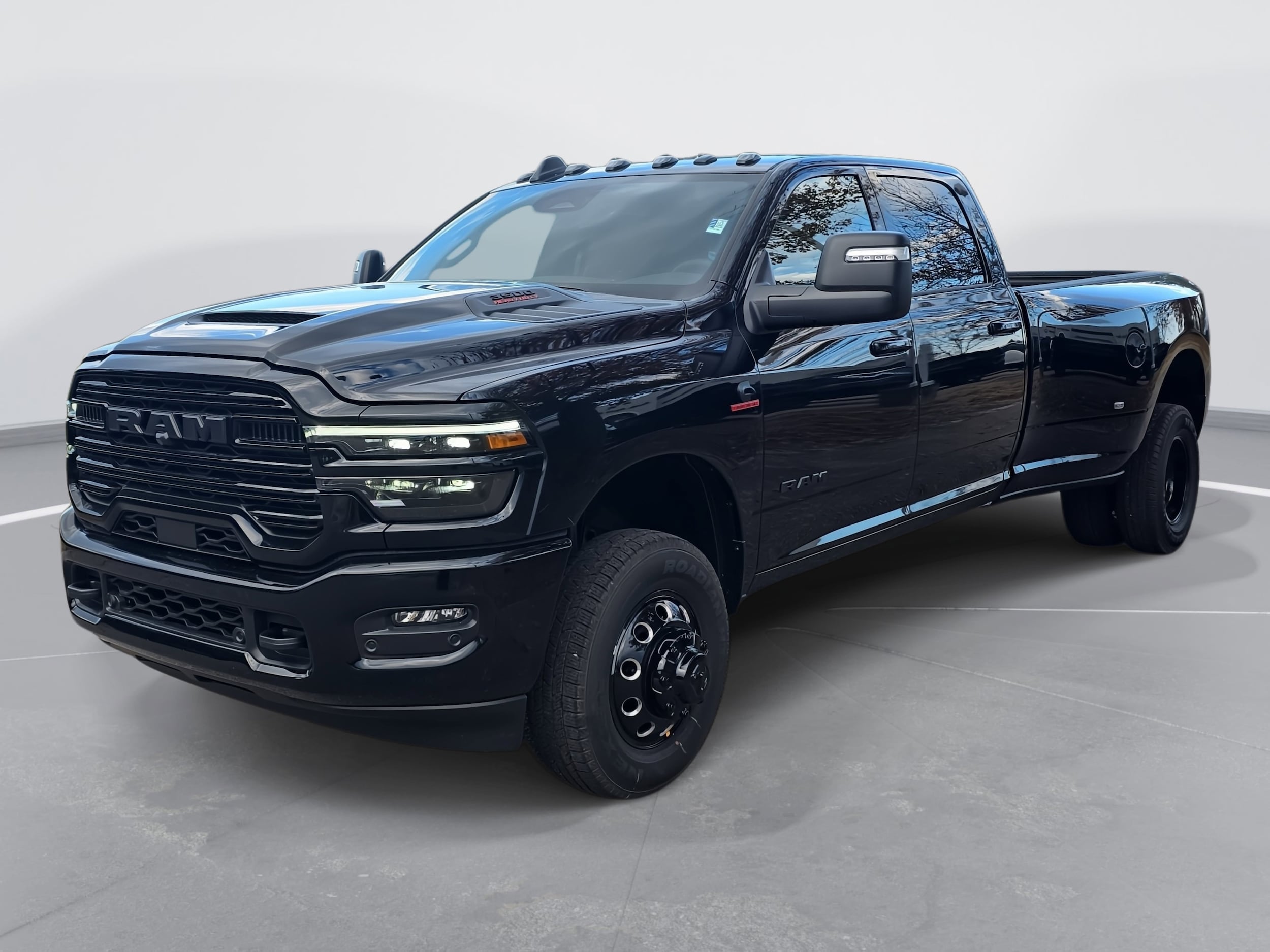 2026 RAM Ram 3500 Pickup Laramie's photo