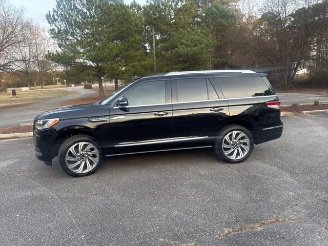 2024 Lincoln Navigator Reserve's photo