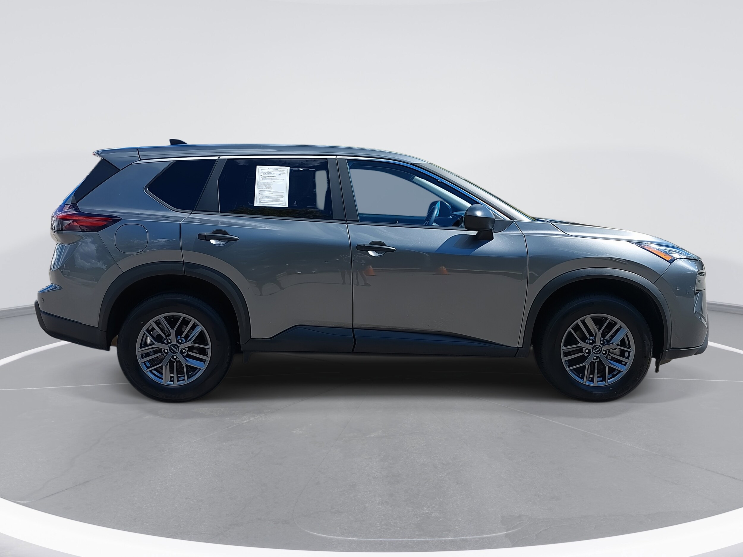 2024 Nissan Rogue S photo 4