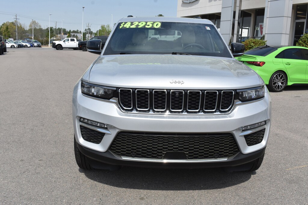 Used 2025 Jeep Grand Cherokee Limited SUV
