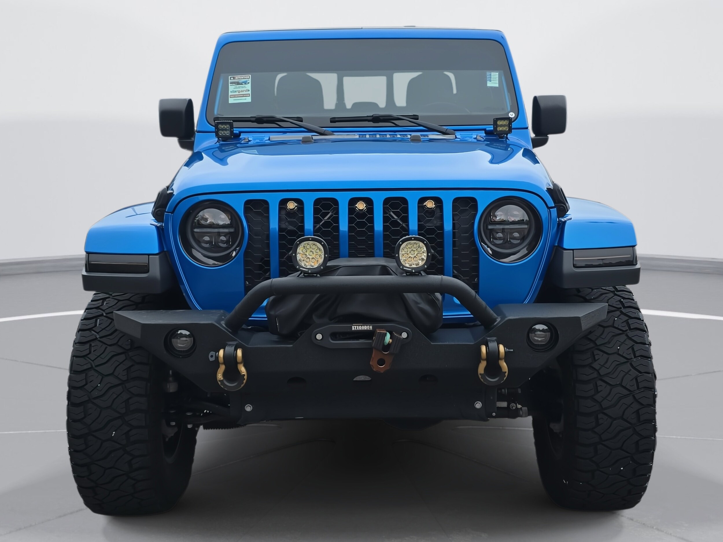 2022 Jeep Gladiator Sport photo 2