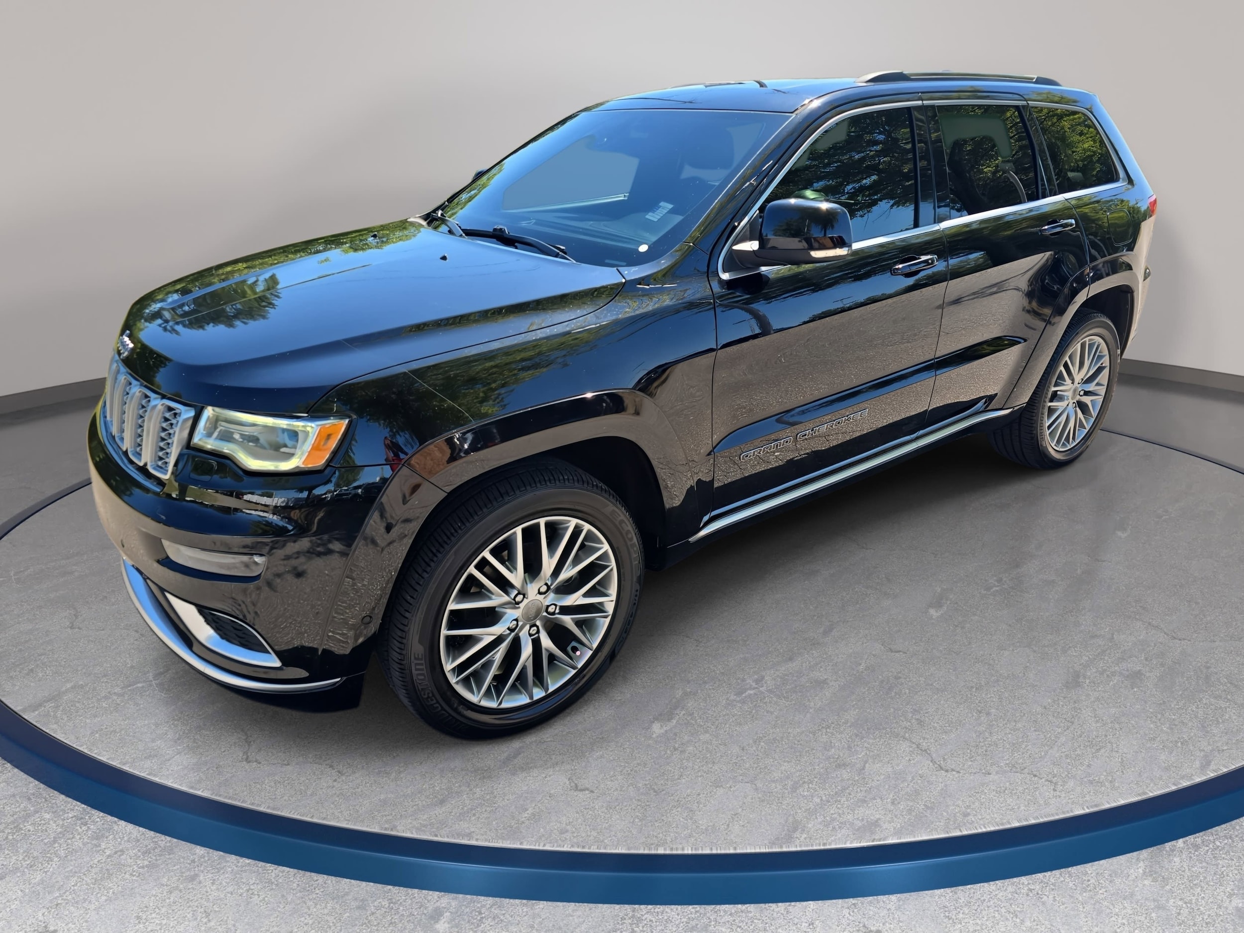 2017 Jeep Grand Cherokee Summit 4WD's photo