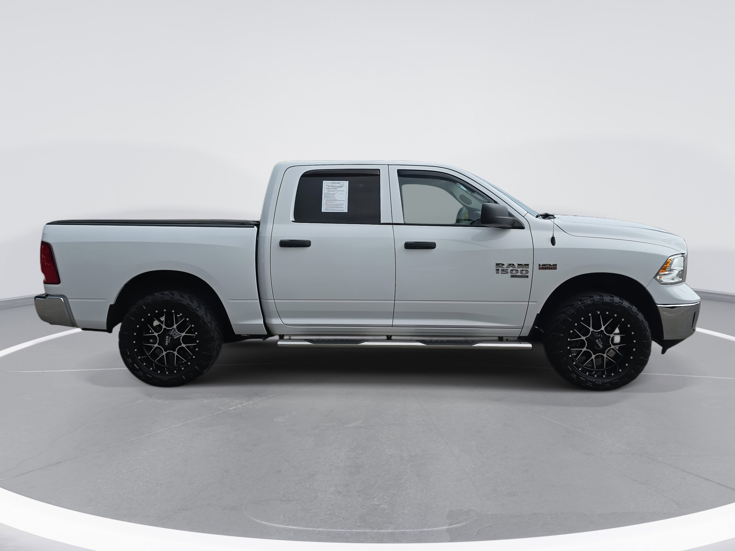 2019 Ram 1500 Classic Tradesman photo 4
