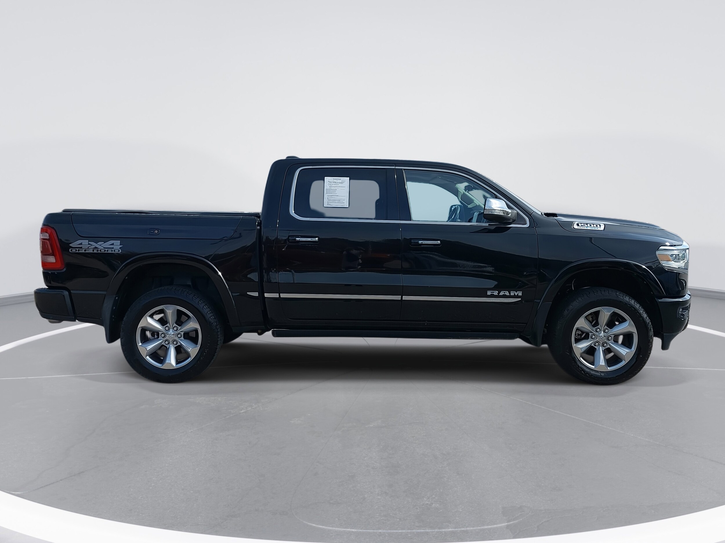 2022 Ram 1500 Limited photo 4